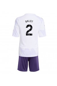 Manchester United Diogo Dalot #2 Jalkapallovaatteet Lasten Vieraspeliasu 2025-26 Lyhythihainen (+ Lyhyet housut)